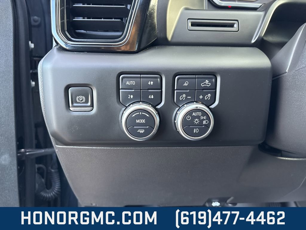 Used 2022 GMC Sierra 1500 AT4 image 13