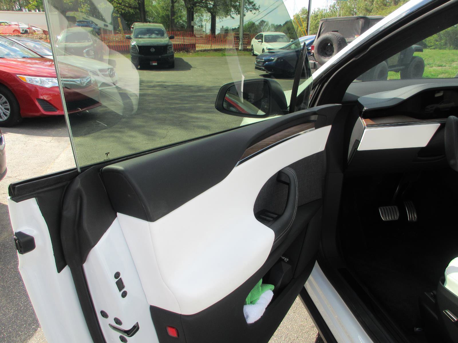 Used 2022 Tesla Model X AWD/4WD image 10