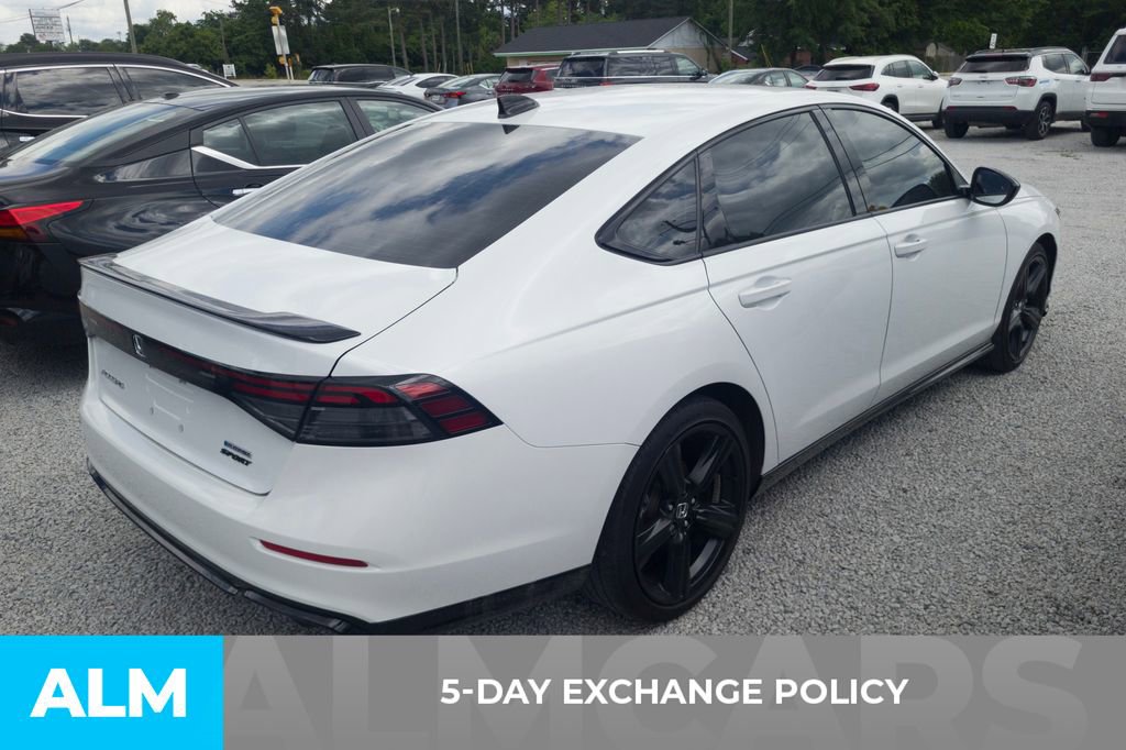 Used 2023 Honda Accord Sport image 3