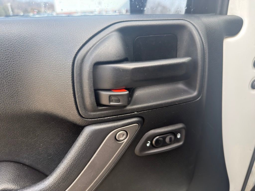 Used 2018 Jeep Wrangler Unlimited Sport S image 11