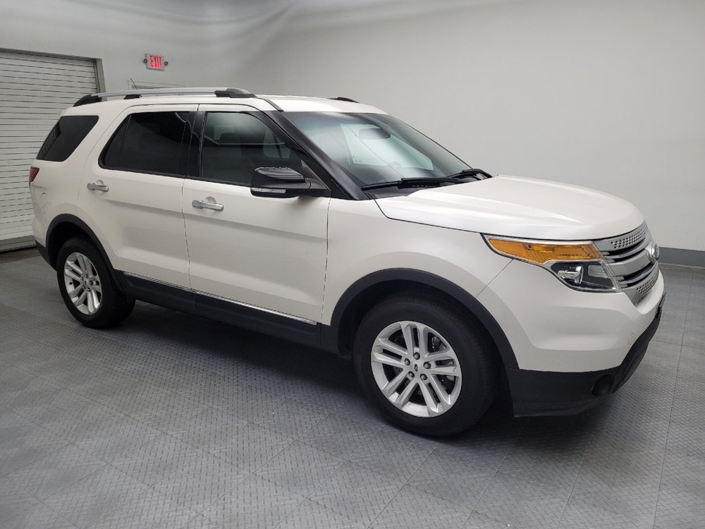 Used 2015 Ford Explorer XLT w/ Equipment Group 202A image 11