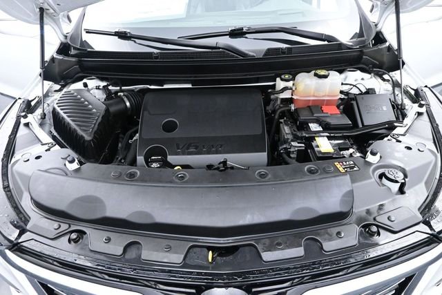 Used 2024 Buick Enclave Premium FWD image 24