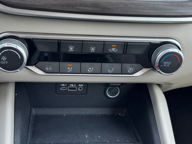 Used 2025 Nissan Altima 2.5 SV FWD image 32