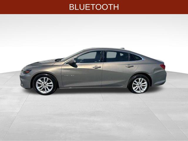Used 2017 Chevrolet Malibu LT FWD image 4