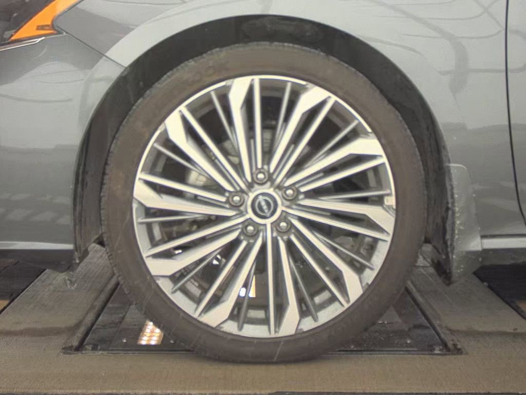 Used 2024 Nissan Altima 2.5 SL image 20