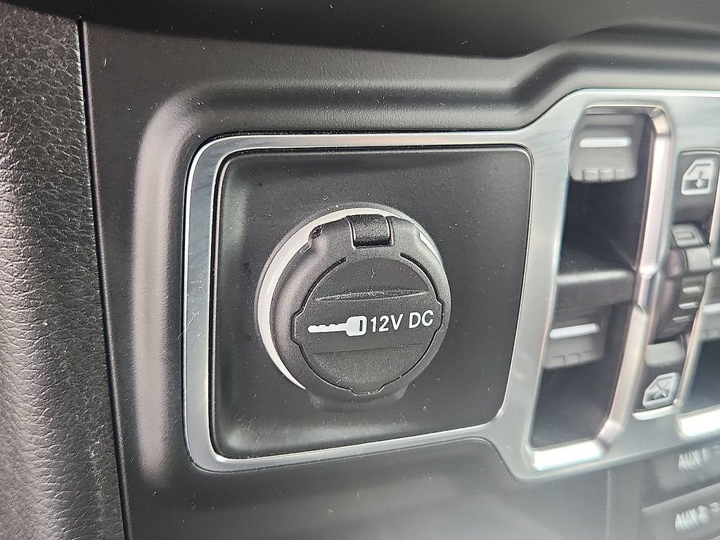 Used 2021 Jeep Wrangler Unlimited Sport AWD/4WD image 25