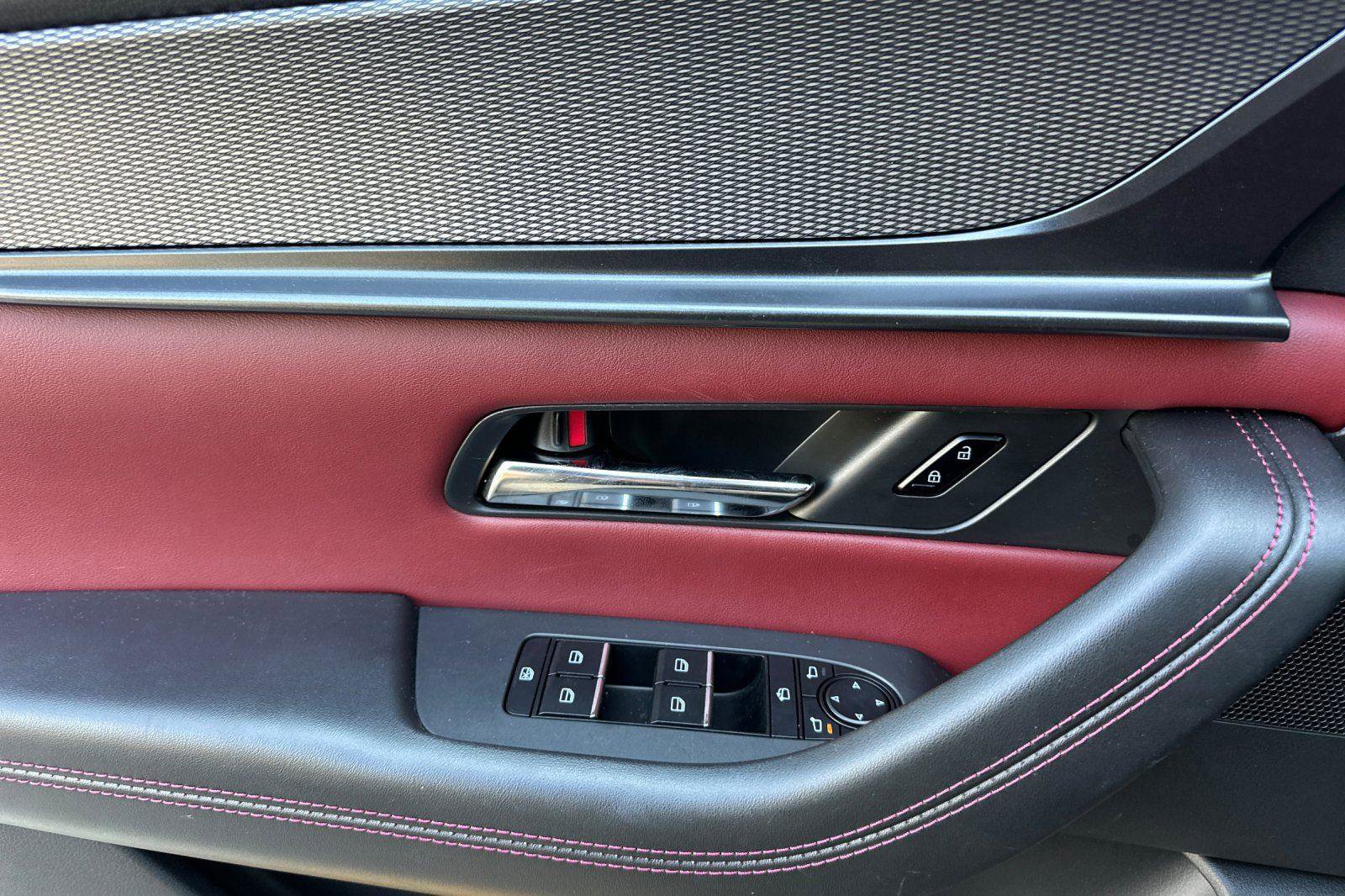 Certified 2025 MAZDA CX-70 Plug-In Hybrid w/ Premium Plus image 13