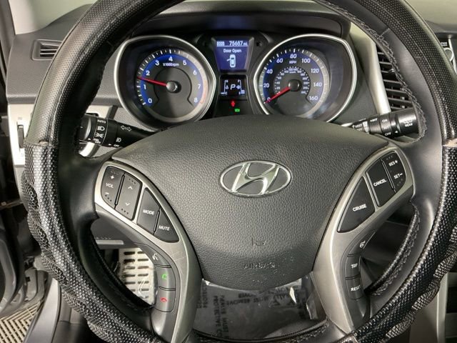 Used 2015 Hyundai Elantra GT w/ Option Group 03 FWD image 24