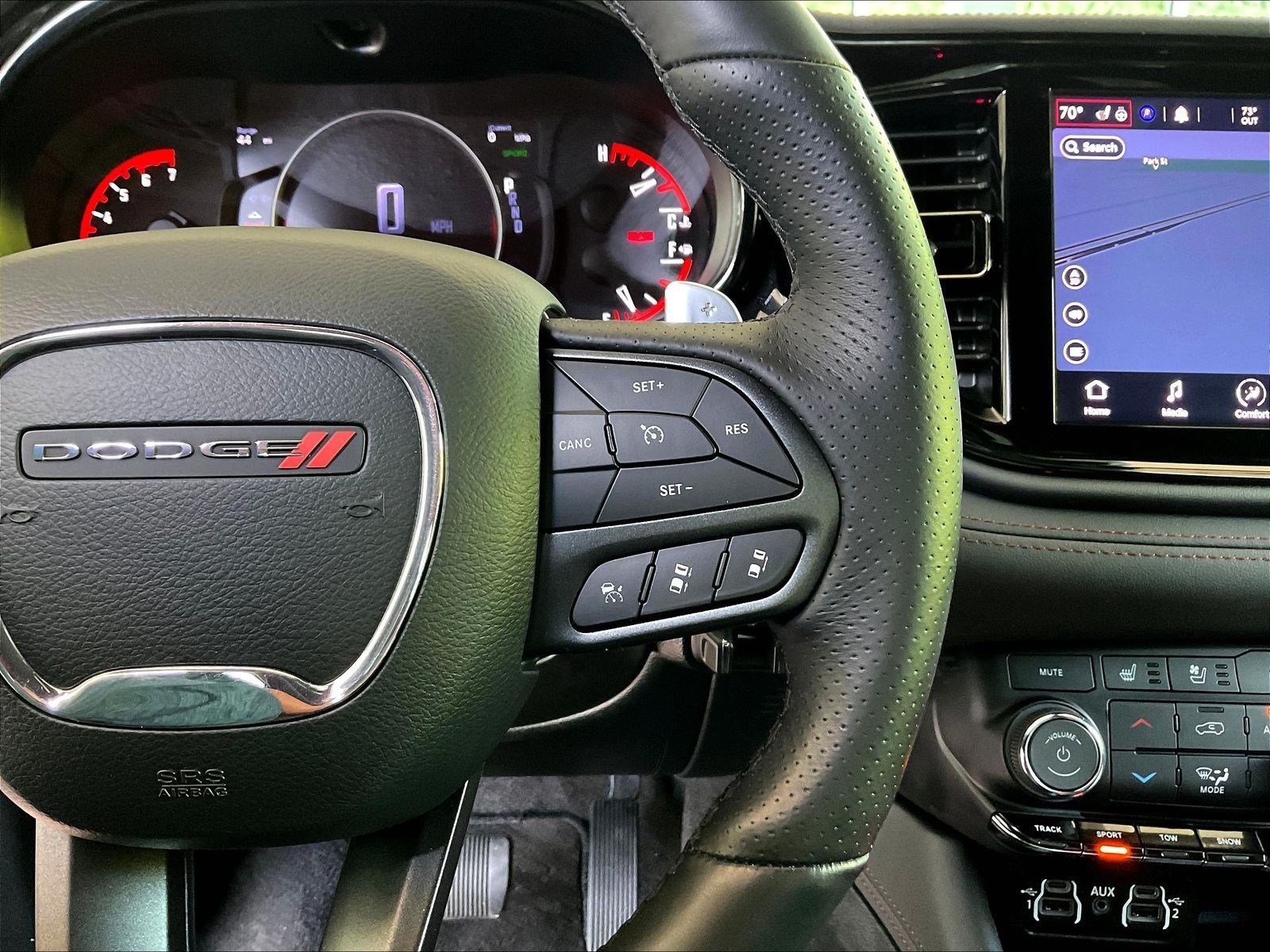 Used 2022 Dodge Durango R/T w/ Tow 'N Go Package AWD/4WD image 12