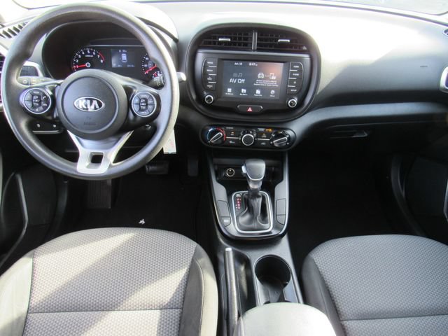 Used 2020 Kia Soul LX FWD image 15
