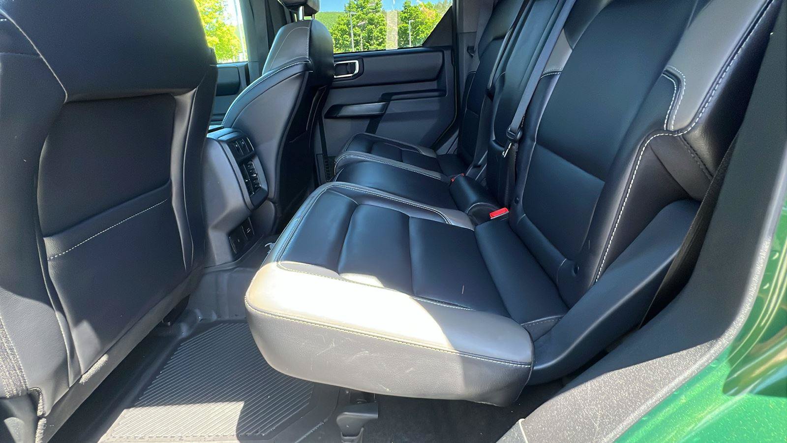 Used 2025 Ford Bronco Outer Banks AWD/4WD image 18