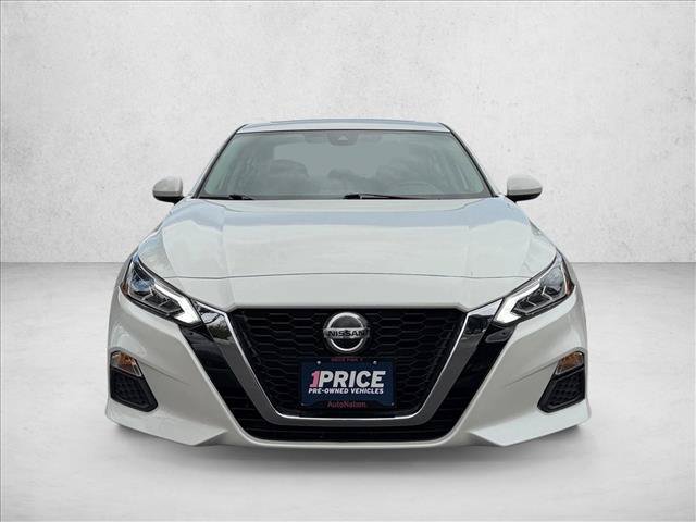 Used 2022 Nissan Altima 2.5 SV w/ SV Premium Package FWD image 2