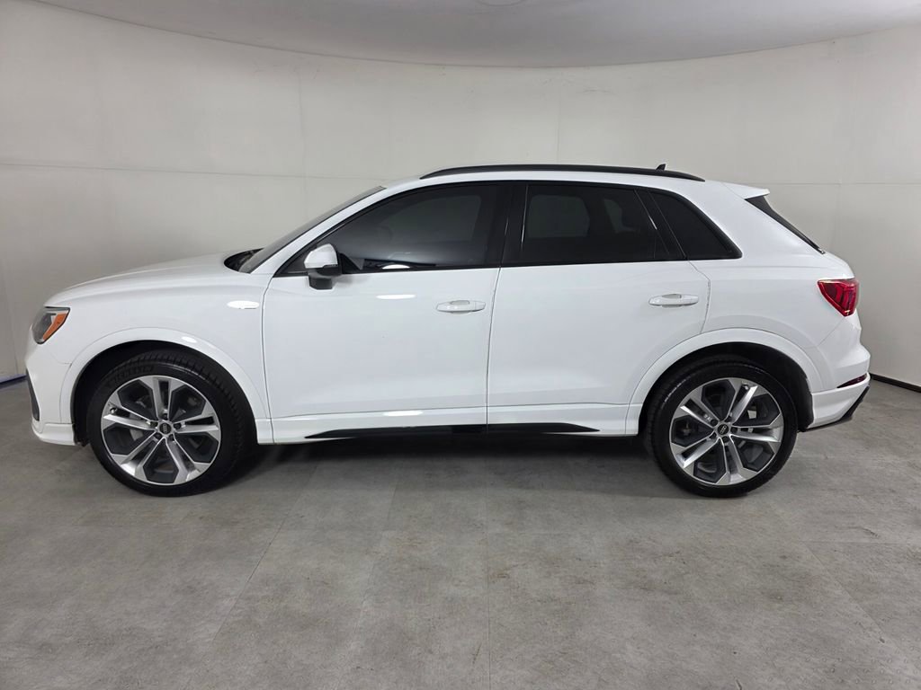 Used 2021 Audi Q3 2.0T Premium w/ Convenience Package image 7