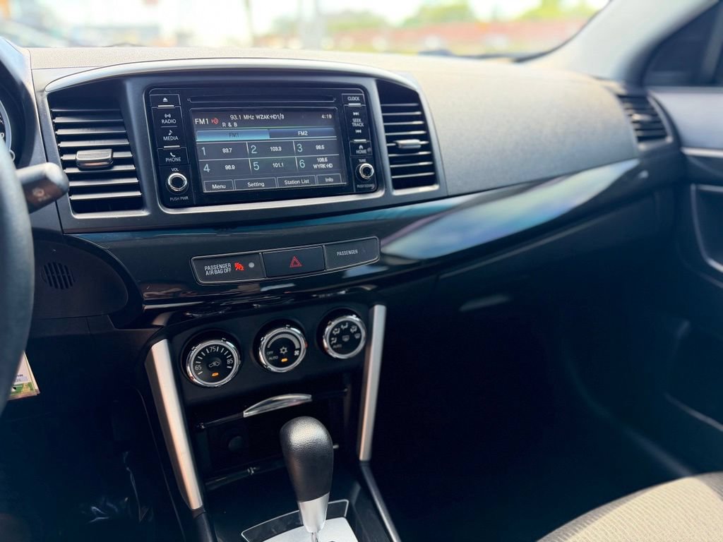 Used 2017 Mitsubishi Lancer AWD Sedan image 18