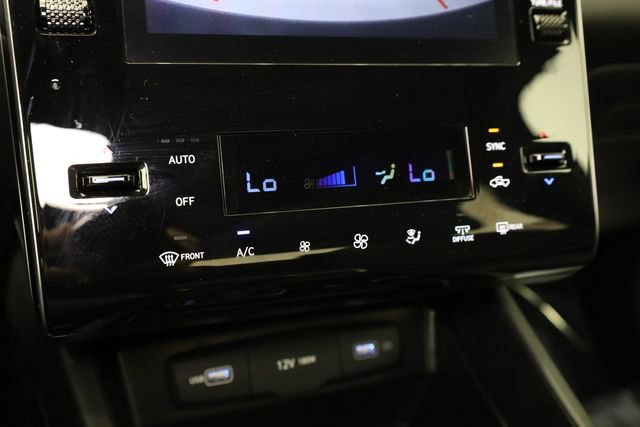 Used 2024 Hyundai Santa Cruz SEL image 22