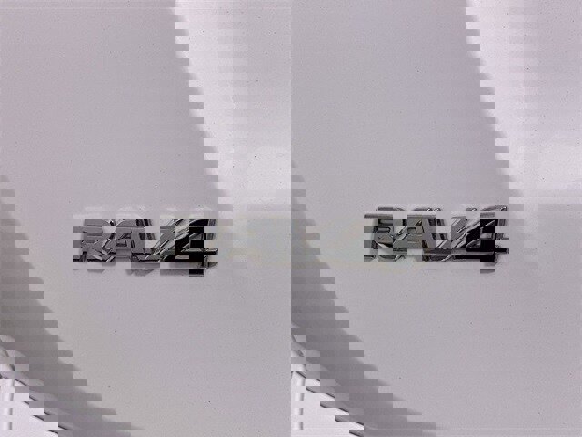 Used 2017 Toyota RAV4 SE w/ Power Extra Value Package image 32