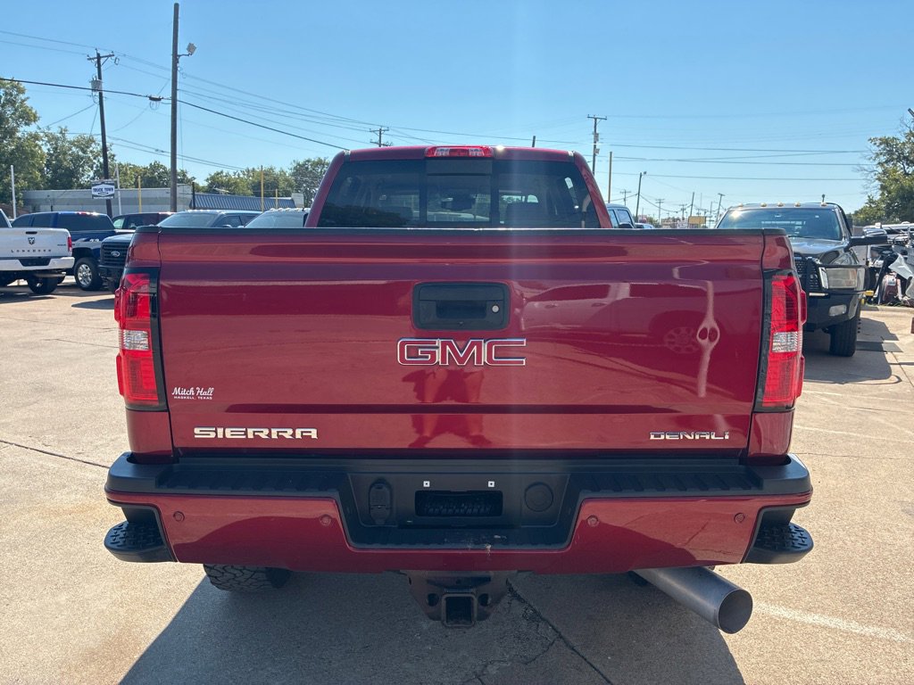 Used 2018 GMC Sierra 2500 Denali w/ Duramax Plus Package image 3