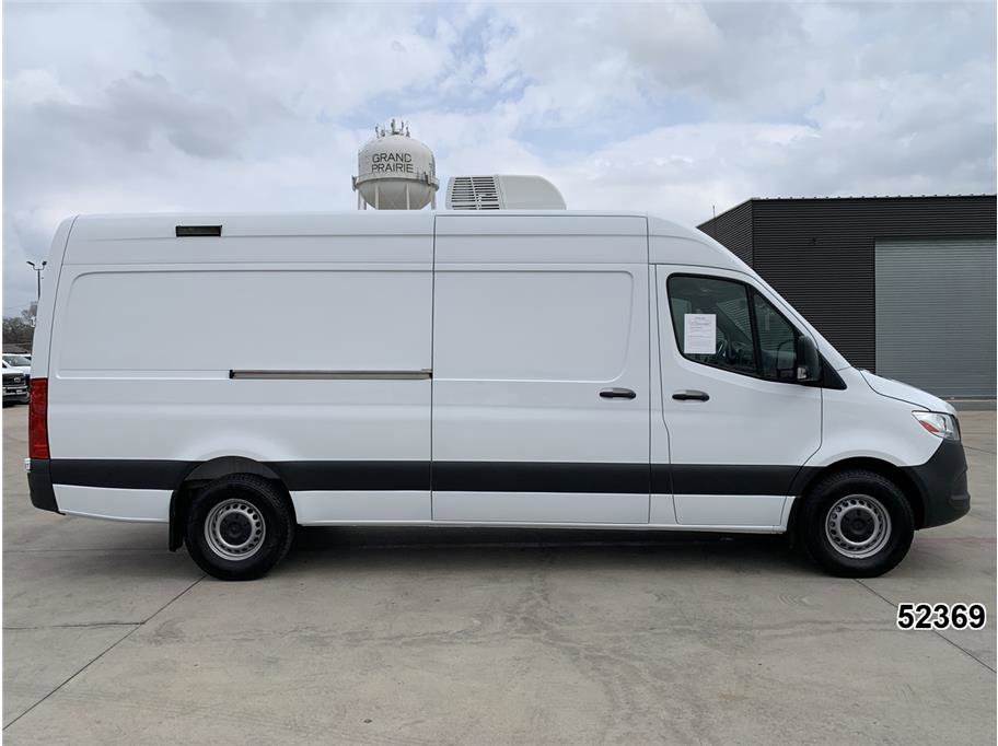 Used 2023 Mercedes-Benz Sprinter 2500 image 5