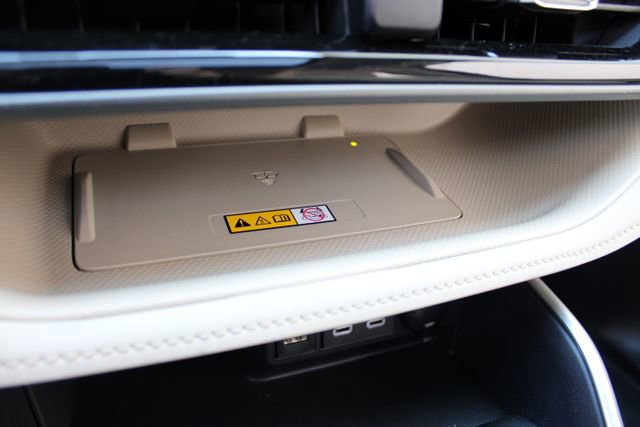 Used 2023 Toyota Highlander XLE image 24