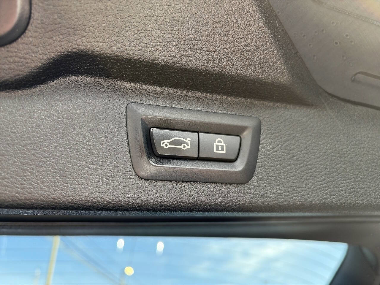 Used 2017 BMW X5 xDrive35i w/ Premium Package image 11