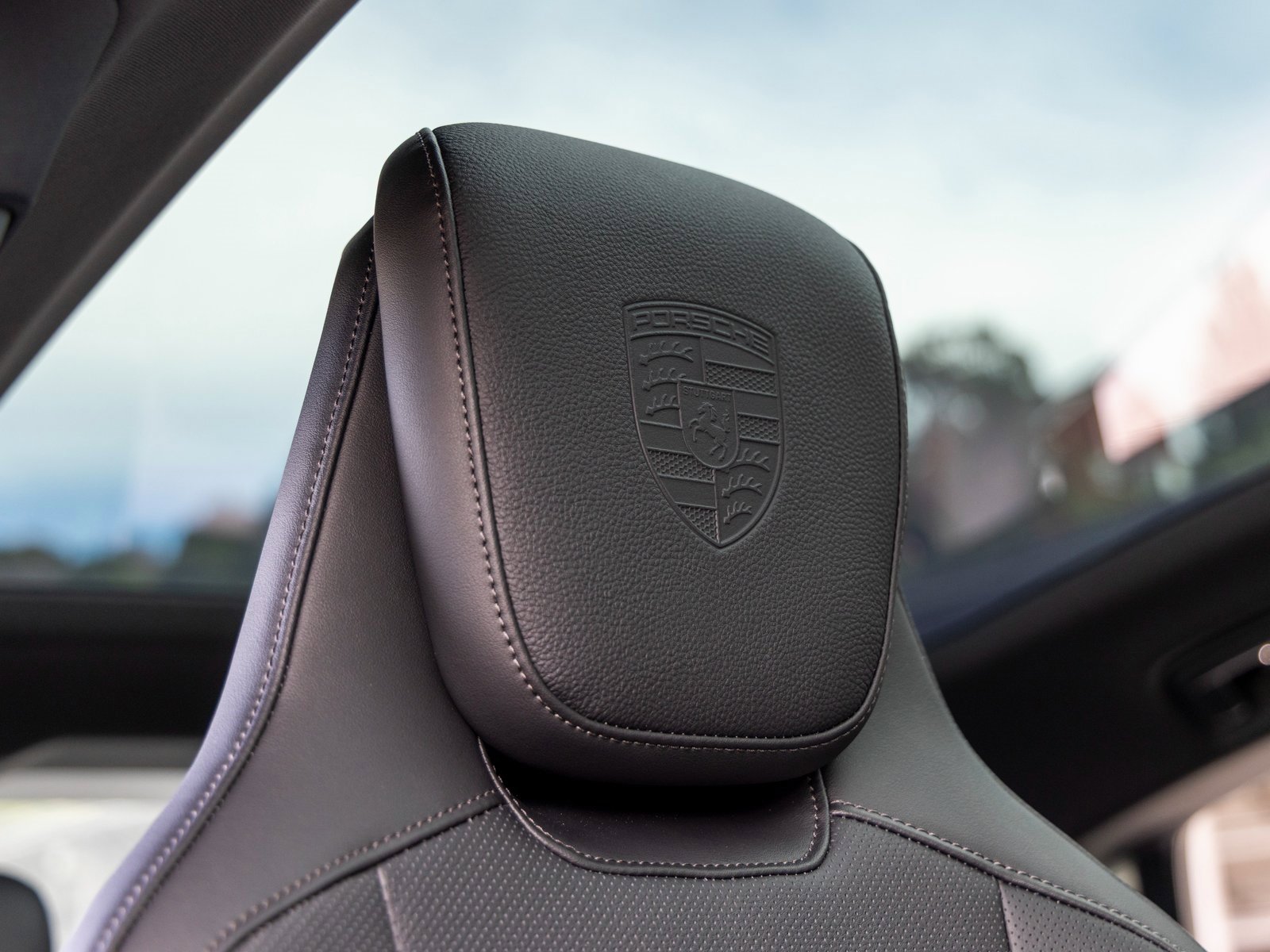 New 2025 Porsche Taycan image 54