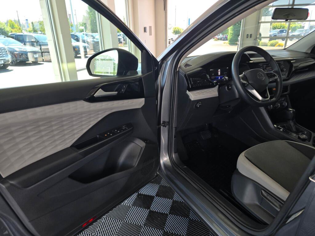 Used 2022 Volkswagen Taos S AWD/4WD image 31