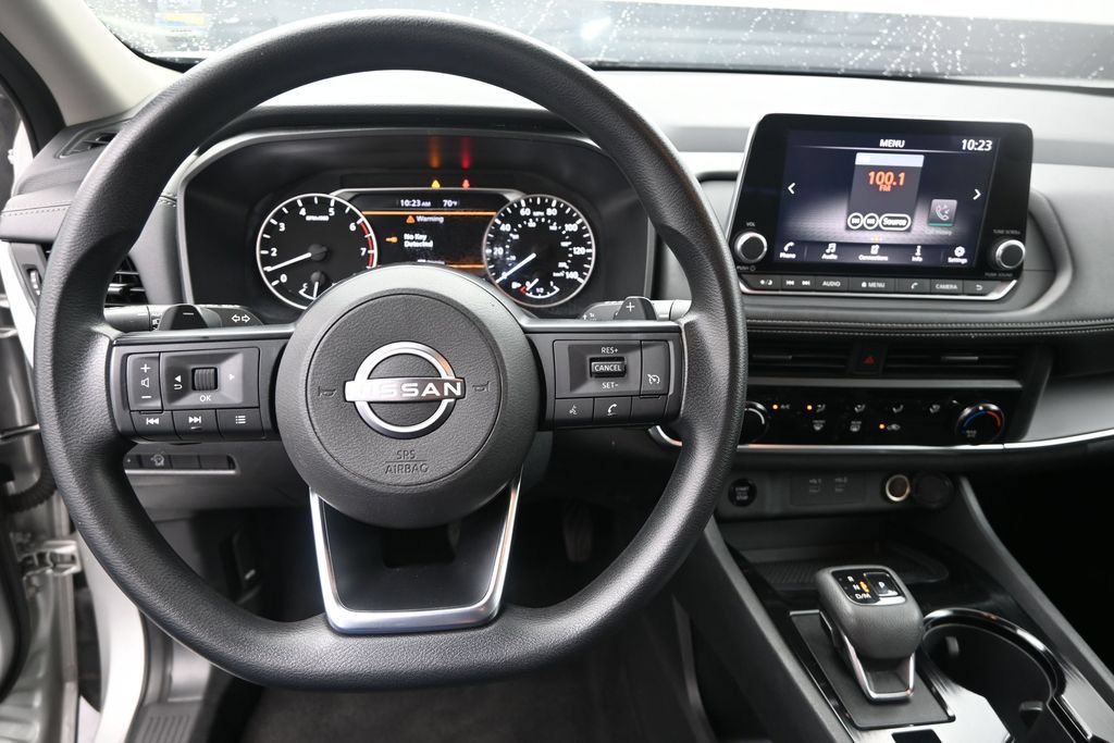 Used 2024 Nissan Rogue S AWD/4WD image 18