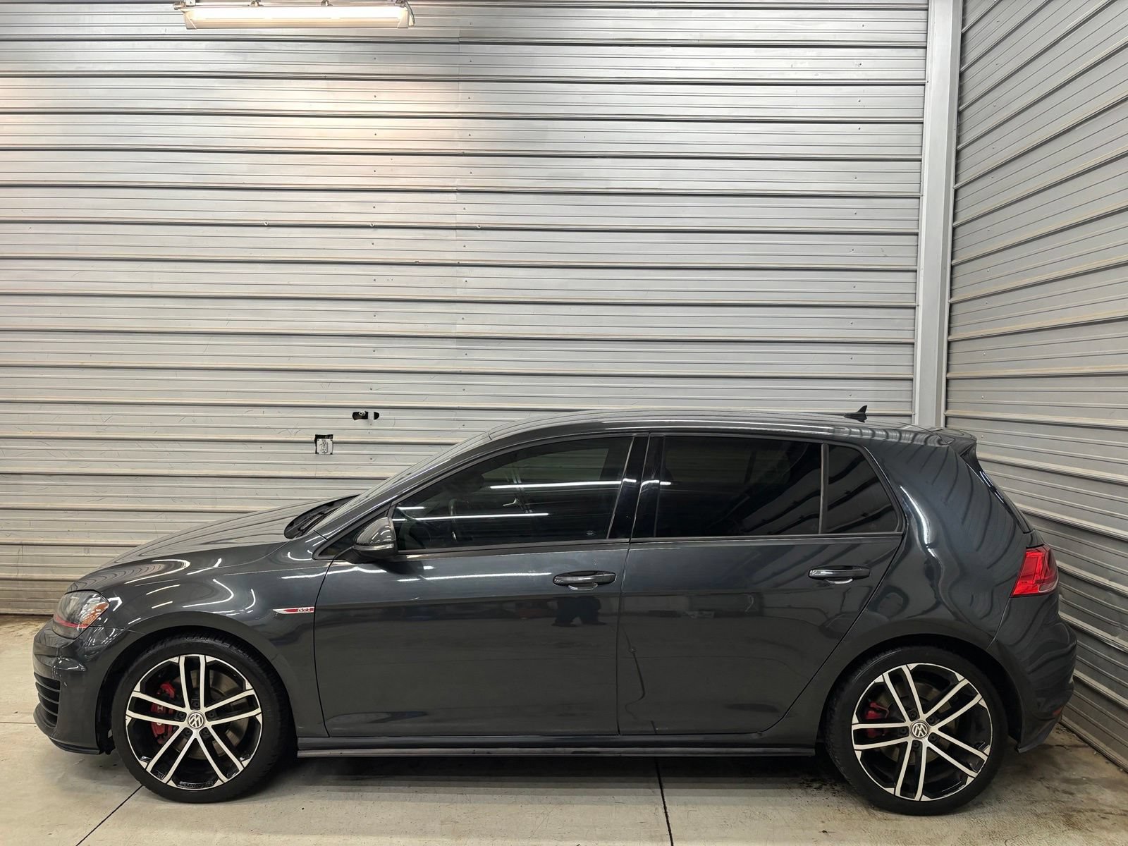 Used 2017 Volkswagen GTI Sport FWD image 9