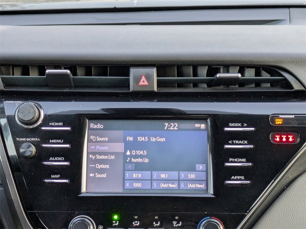 Used 2019 Toyota Camry LE image 18