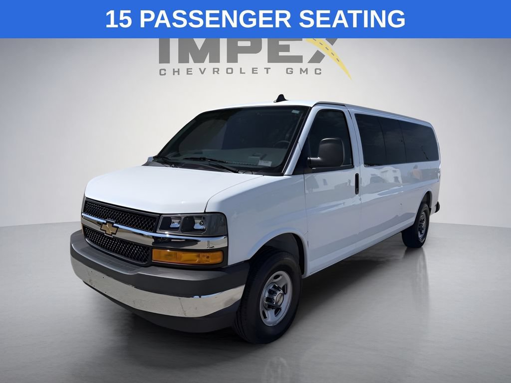 Used 2025 Chevrolet Express 3500 LT w/ LT Preferred Equipment Group
