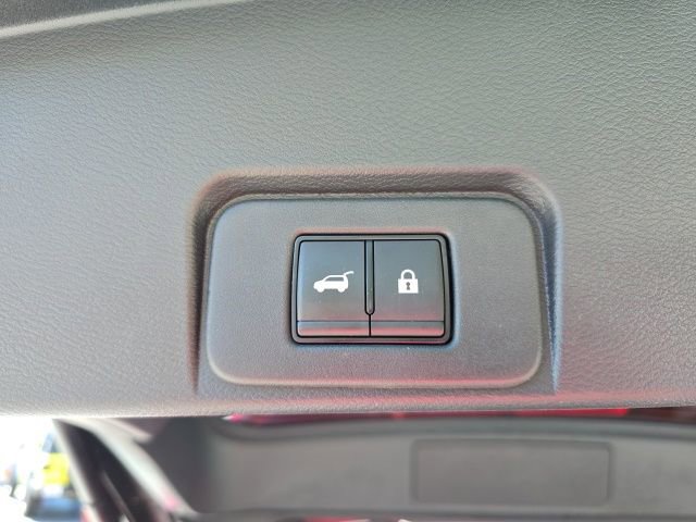 Used 2025 Nissan Rogue SV w/ SV Premium Package AWD/4WD image 14