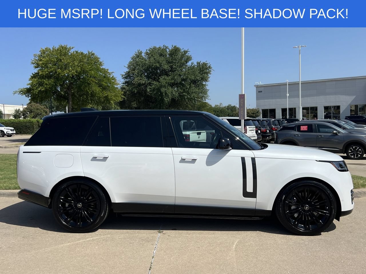 Used 2025 Land Rover Range Rover Long Wheelbase SE AWD/4WD image 3