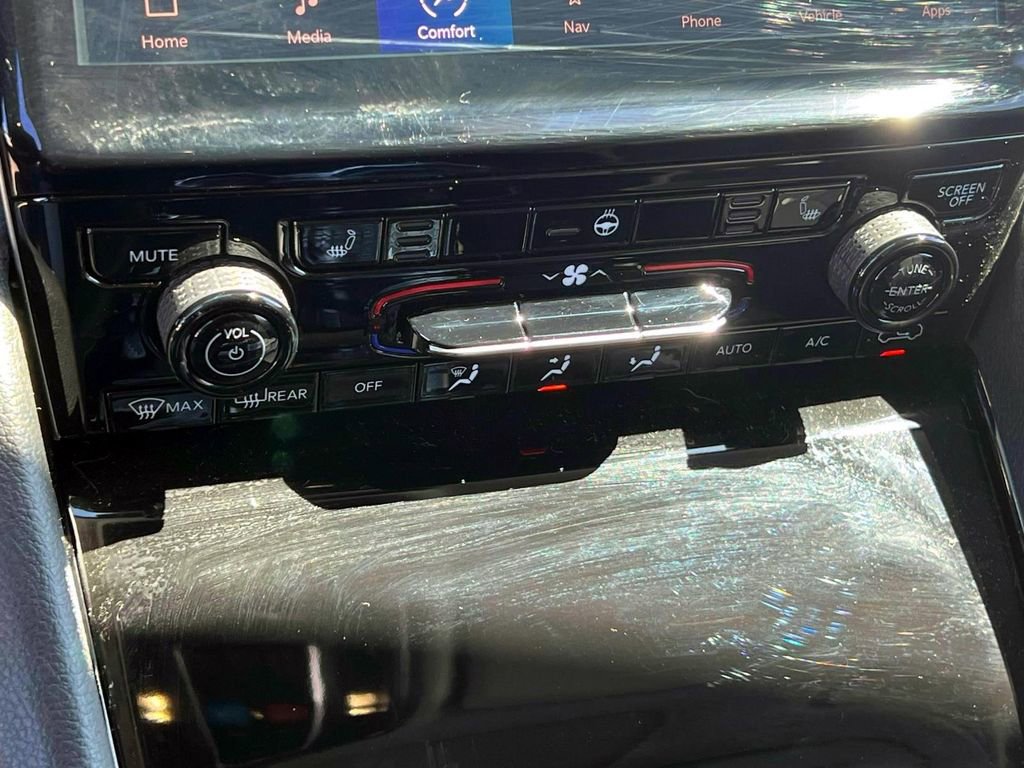 Used 2023 Jeep Grand Cherokee 4WD 4xe image 29