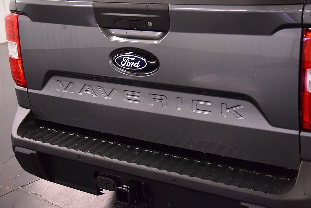 New 2025 Ford Maverick XL w/ Equipment Group 101A image 13