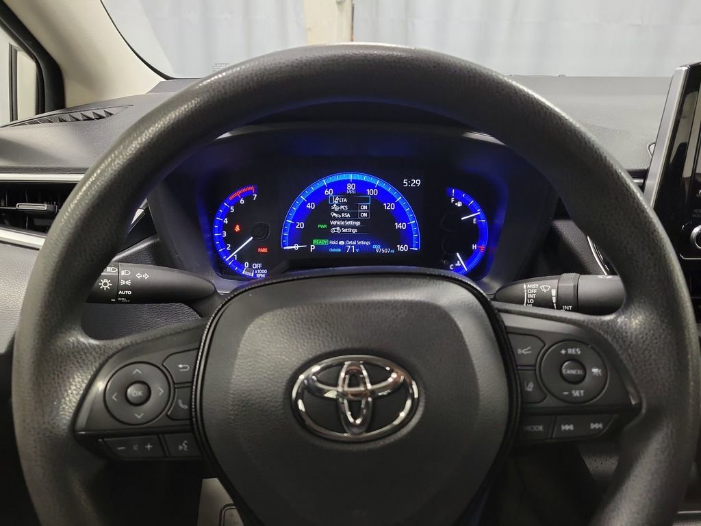 Used 2020 Toyota Corolla LE image 14
