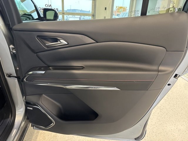 Used 2025 Chevrolet Traverse Z71 image 45