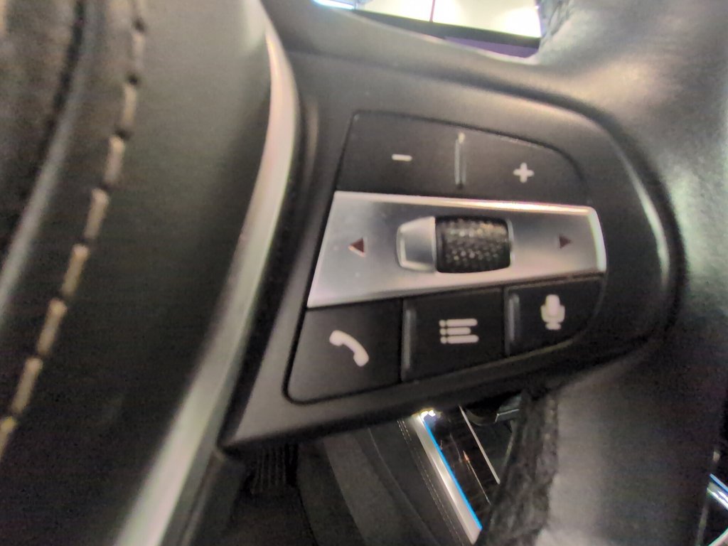 Used 2026 BMW X5 sDrive40i RWD image 13
