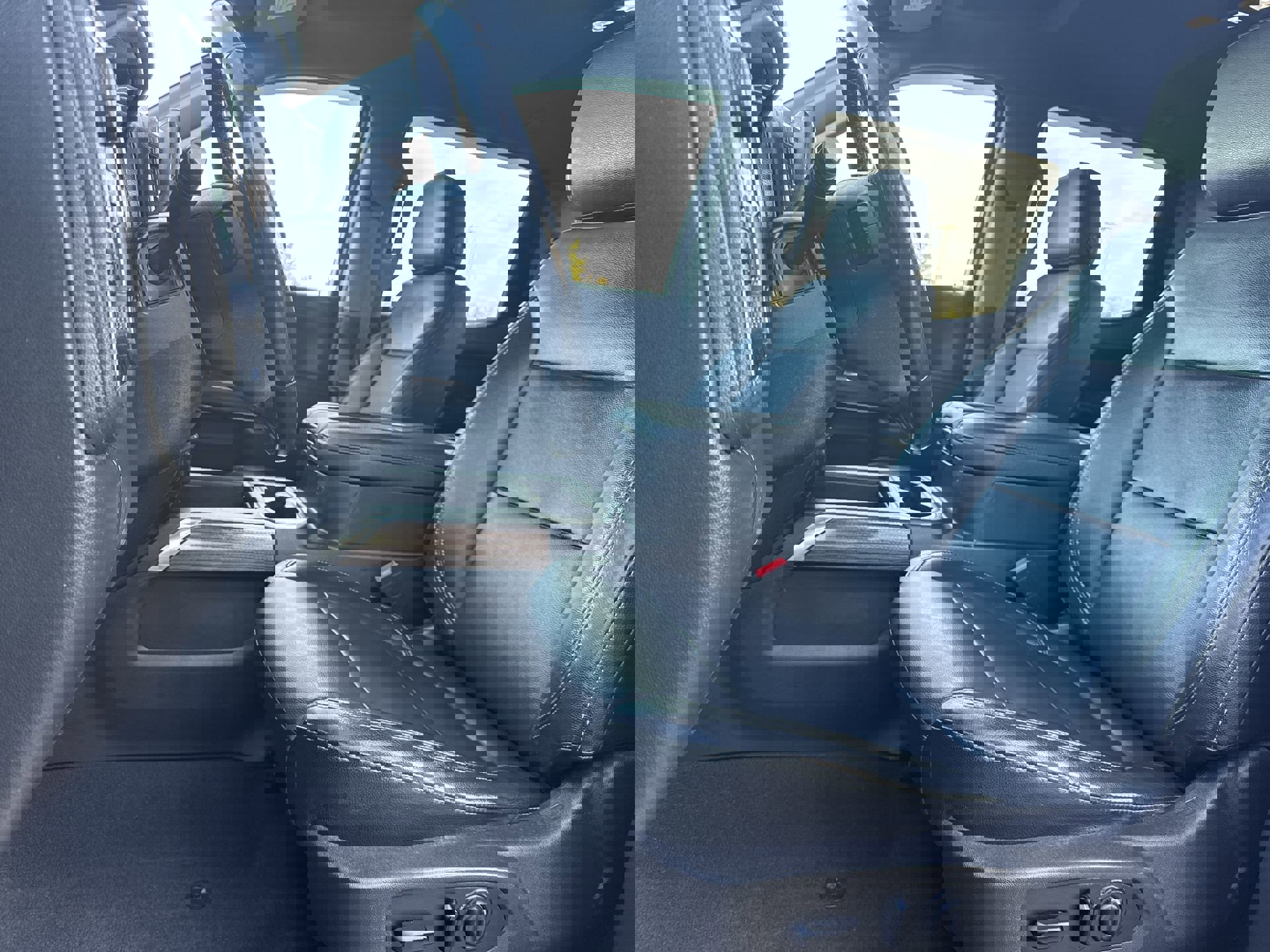 Used 2021 Chevrolet Silverado 1500 LT Trail Boss w/ Bed Protection Package image 19