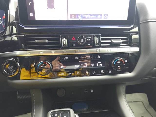 New 2026 Nissan Pathfinder SL FWD image 28