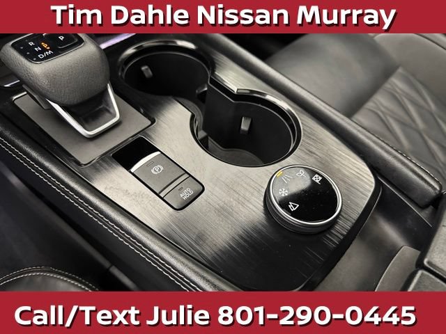 Used 2025 Nissan Rogue Platinum w/ Platinum Premium Package AWD/4WD image 28