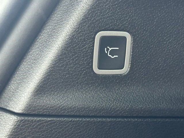 New 2026 Chrysler Pacifica Limited w/ S Appearance Package image 52