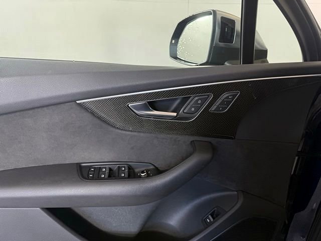 Used 2021 Audi SQ7 Premium Plus w/ Driver Assistance Package image 28