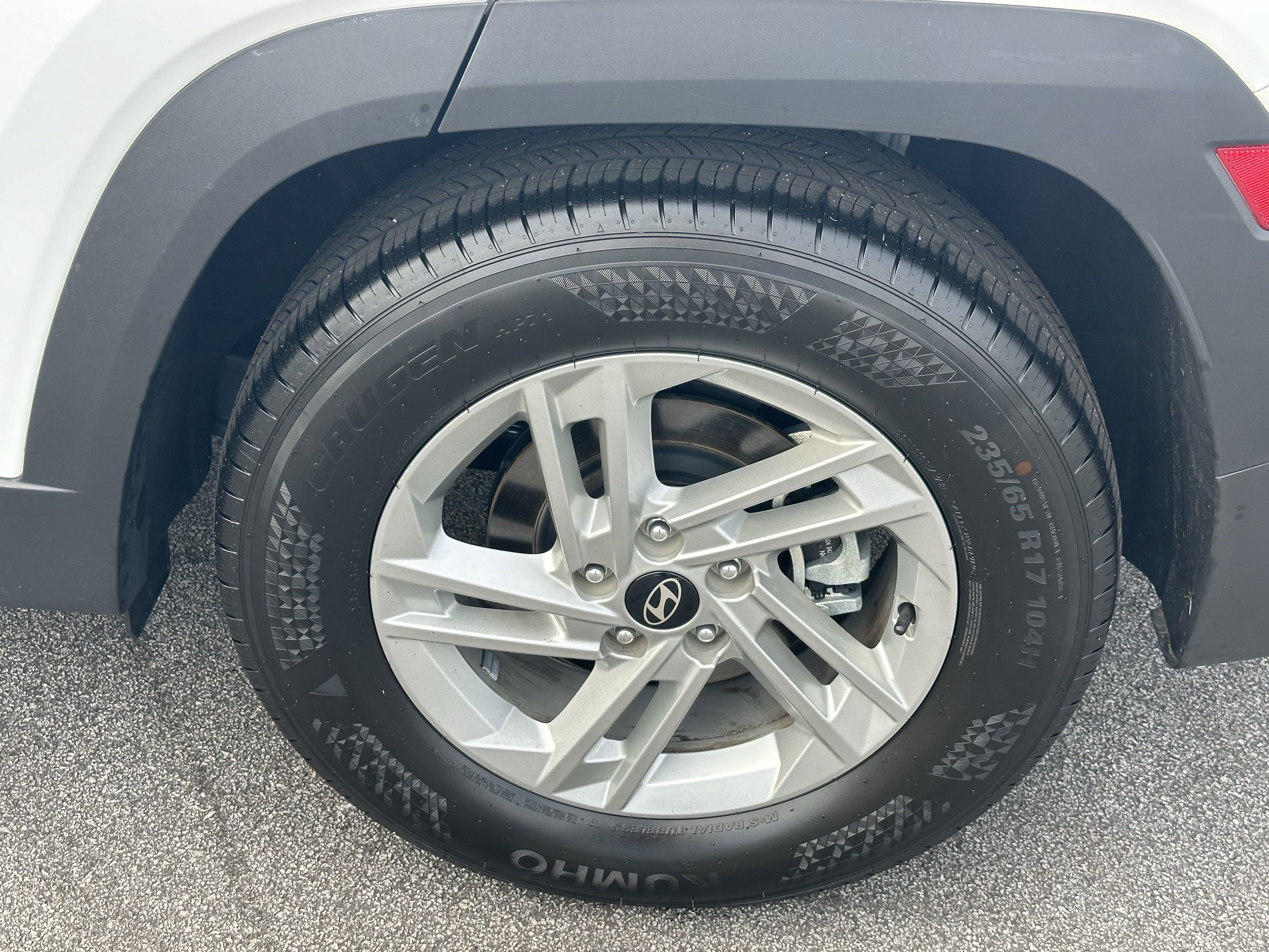 Used 2025 Hyundai Tucson SE image 20