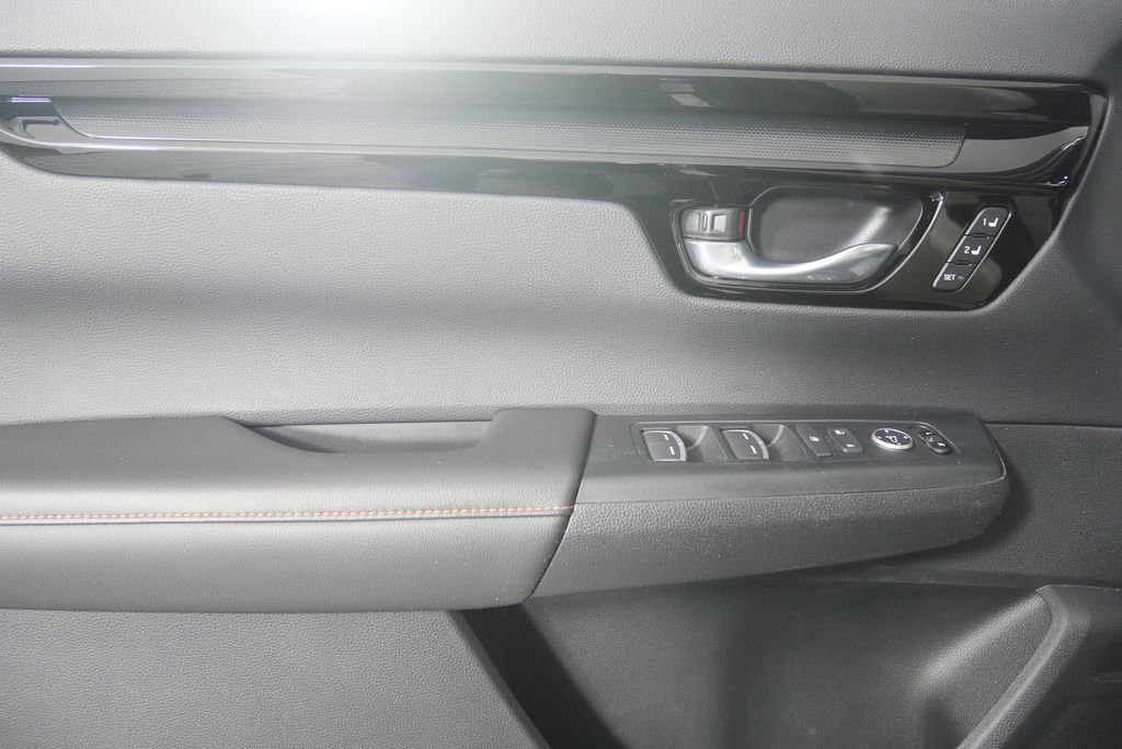 Used 2023 Honda CR-V Sport Touring image 9