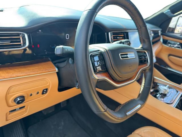 Certified 2022 Jeep Grand Wagoneer Series III image 12