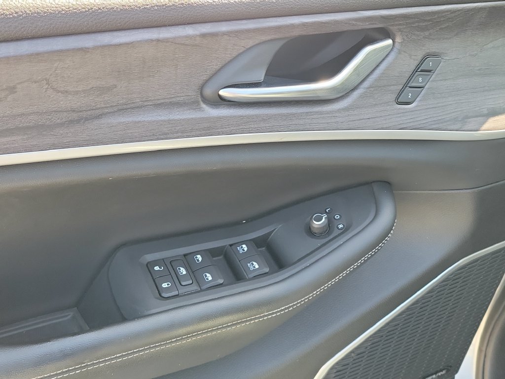 Used 2022 Jeep Grand Cherokee Limited AWD/4WD image 19