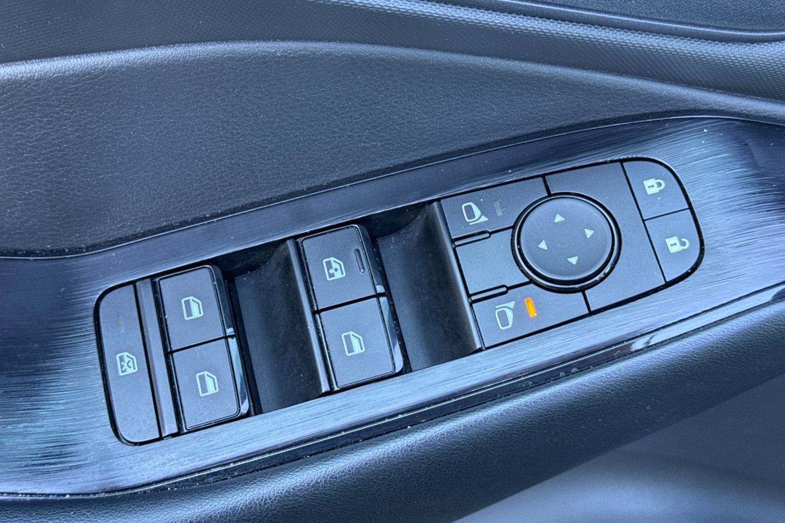 Certified 2024 Nissan Rogue S AWD/4WD image 14