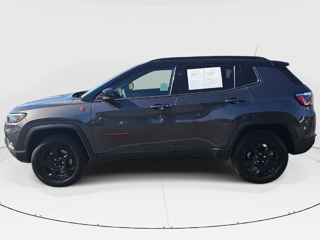 Used 2023 Jeep Compass Trailhawk w/ Sun and Sound Group AWD/4WD image 6