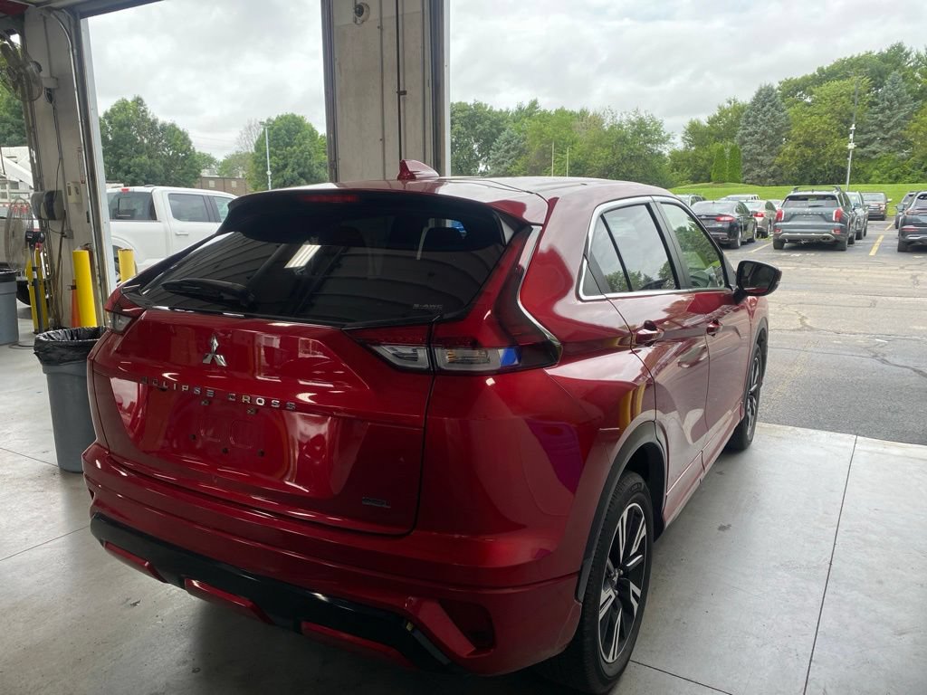 Used 2024 Mitsubishi Eclipse Cross SEL AWD/4WD image 4
