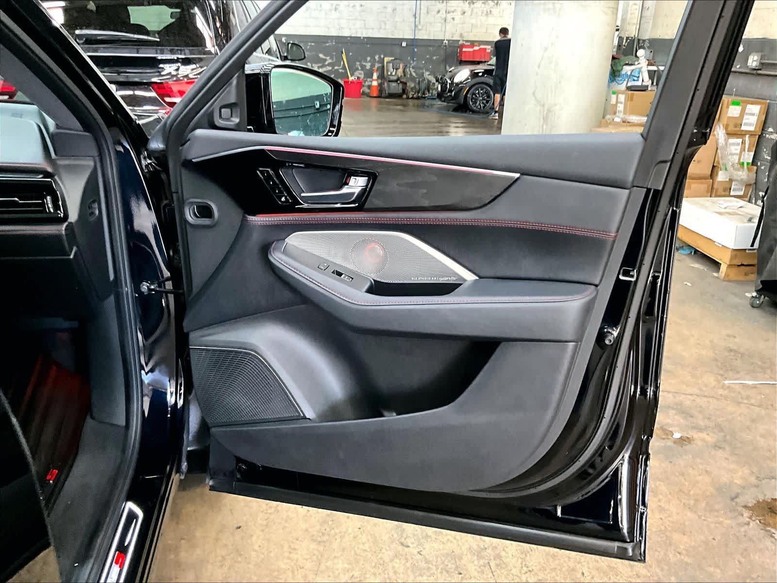 Used 2022 Acura MDX Type S AWD/4WD image 27